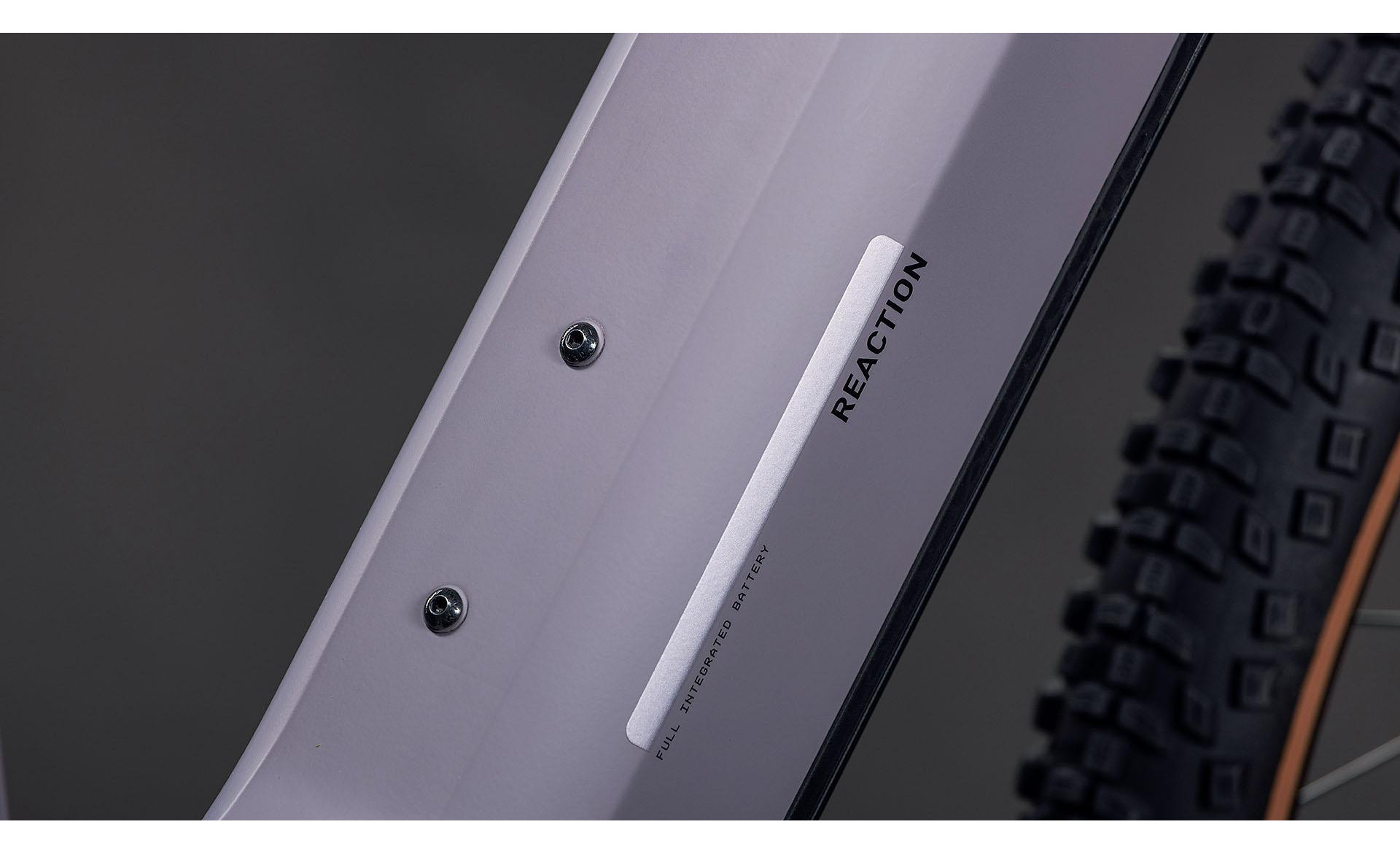 Reaction Hybrid Performance 600
