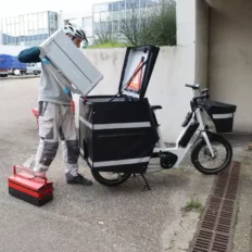 U-Cargo Pro Vélo cargo électrique professionnel pour entreprises